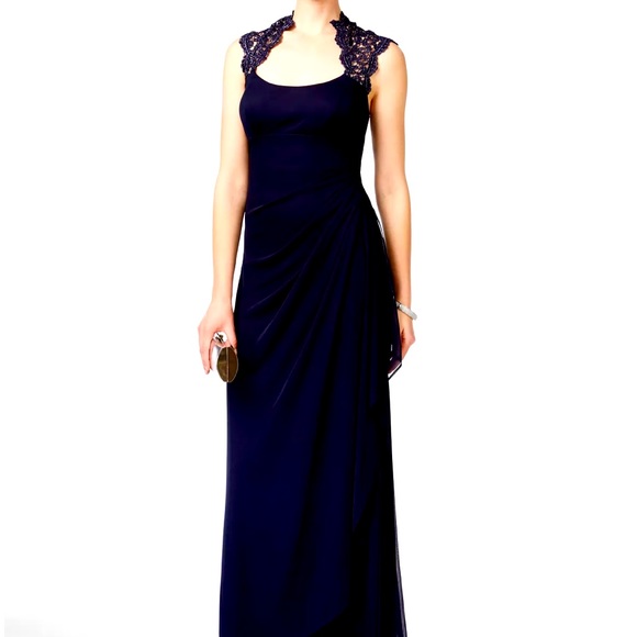 Gorgeous chiffon Navy blue formal gown - Picture 8 of 11
